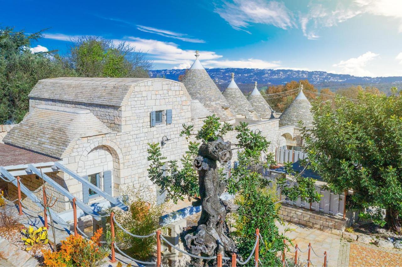 Navolte Trulli E Quiete Con Piscina Villa Locorotondo Bagian luar foto