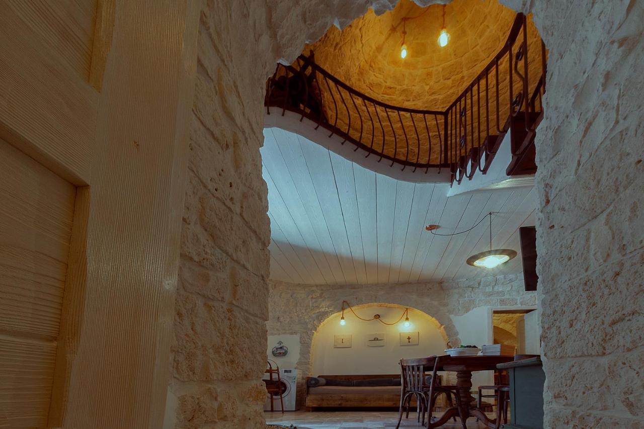 Navolte Trulli E Quiete Con Piscina Villa Locorotondo Bagian luar foto