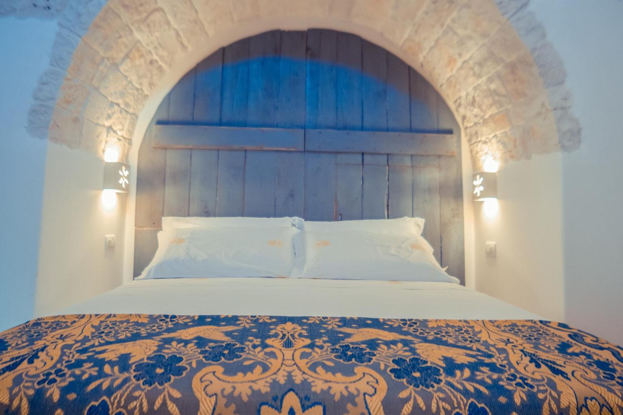 Navolte Trulli E Quiete Con Piscina Villa Locorotondo Bagian luar foto