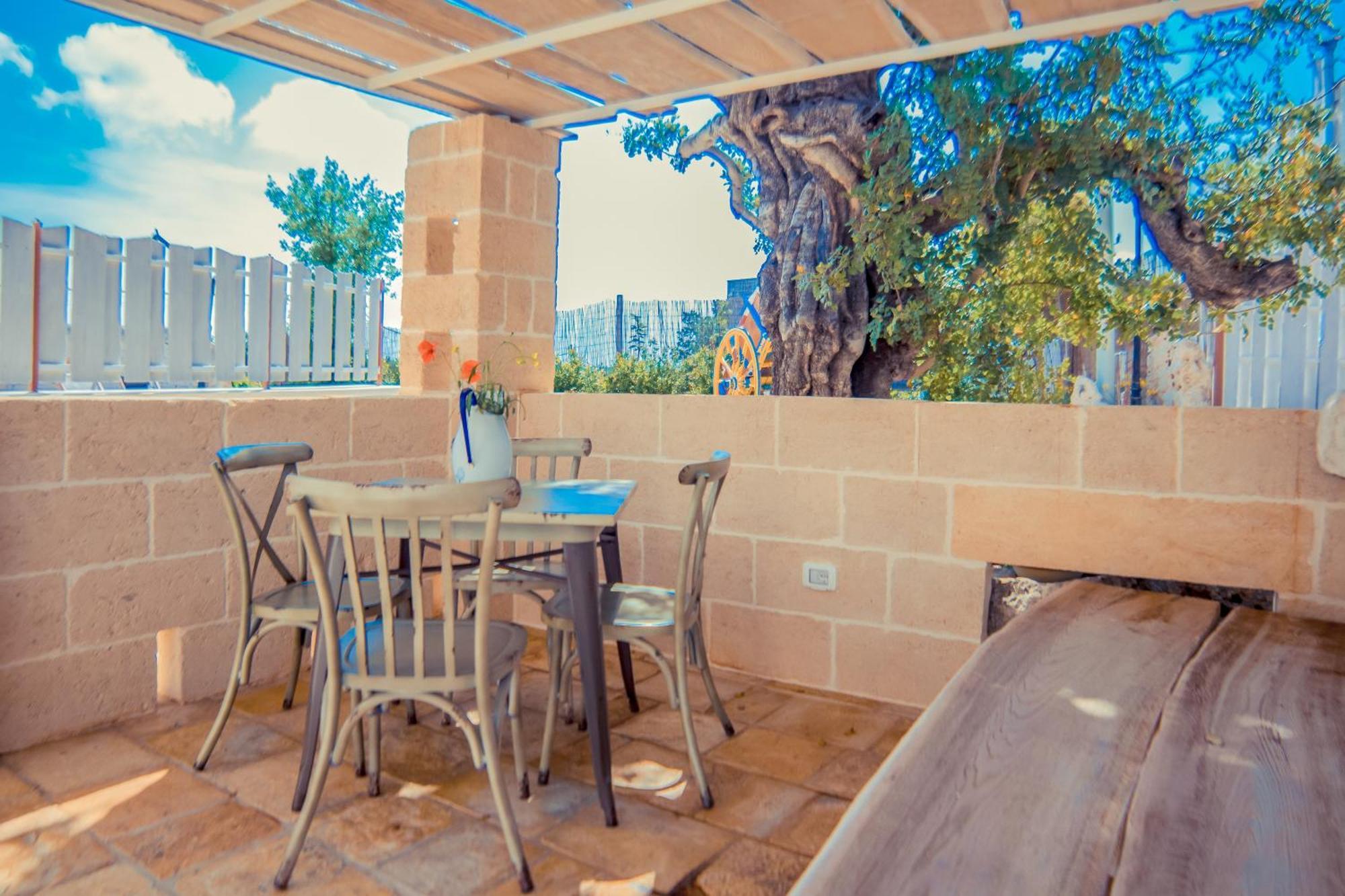 Navolte Trulli E Quiete Con Piscina Villa Locorotondo Bagian luar foto