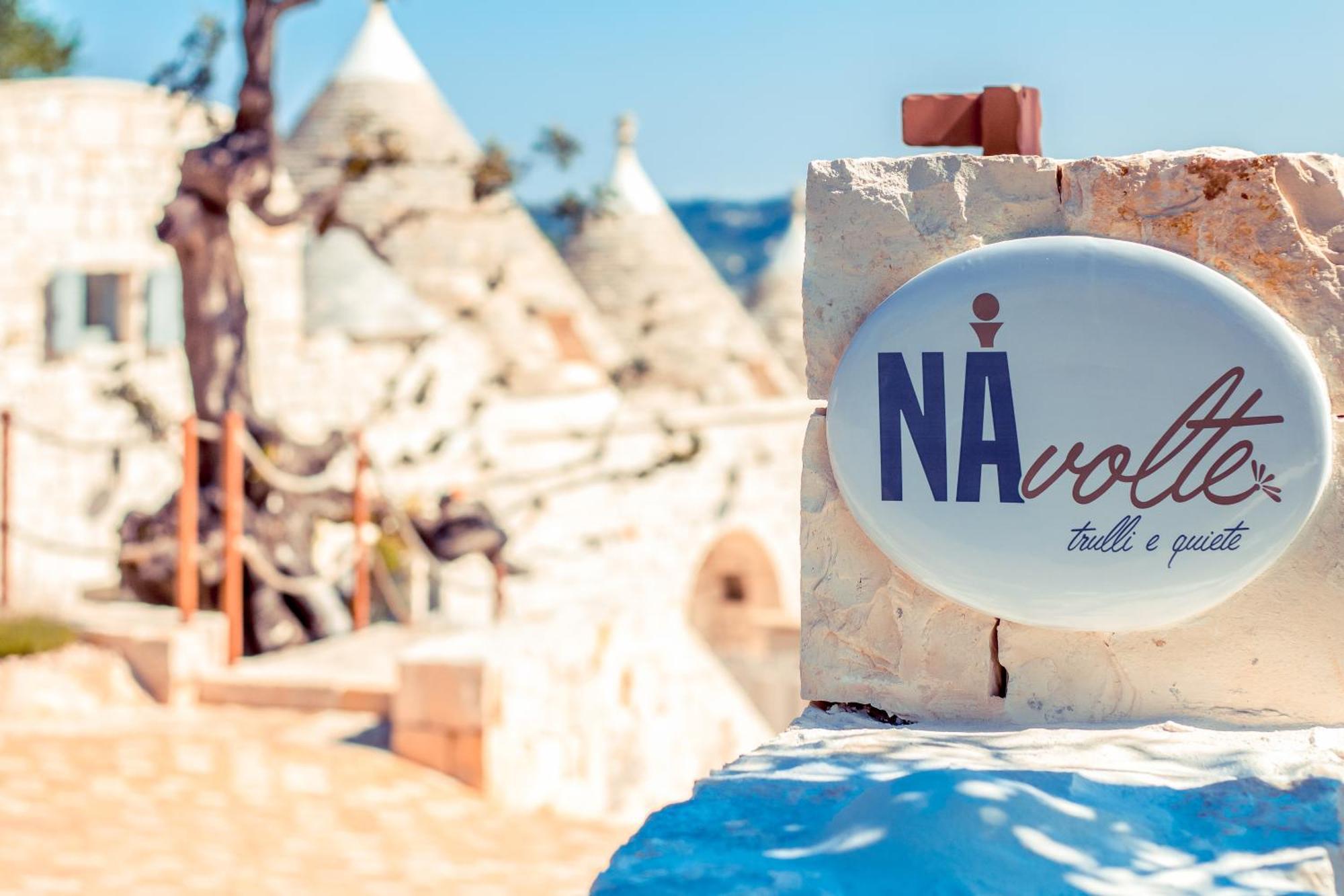 Navolte Trulli E Quiete Con Piscina Villa Locorotondo Bagian luar foto