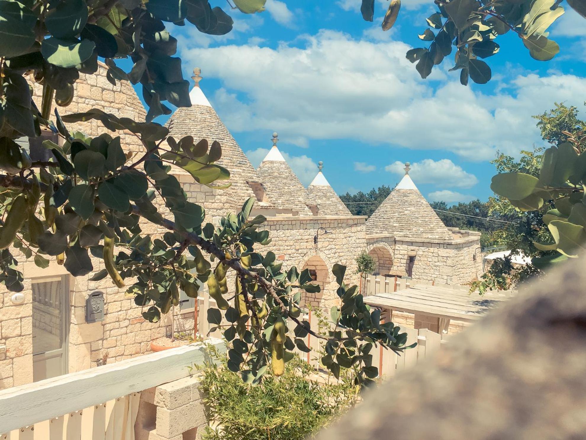 Navolte Trulli E Quiete Con Piscina Villa Locorotondo Bagian luar foto